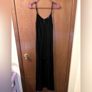 FOREVER 21 maxi dress. Open front with romper shorts on the inside.